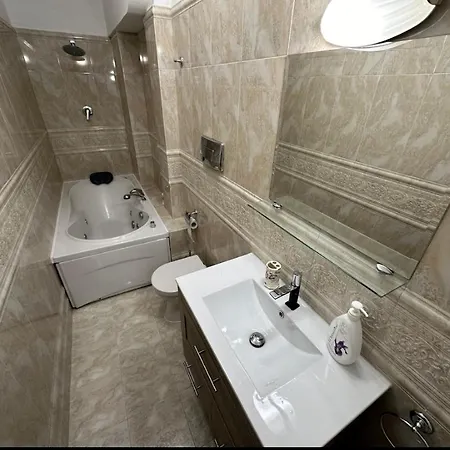 Apartament 86 *