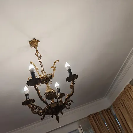Apartament 86 *